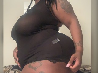 Lolabunnyj webcam girl as a performer. Gallery photo 1.