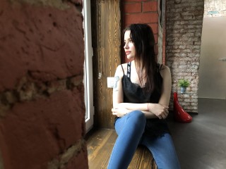 JaneMillss webcam girl as a performer. Gallery photo 4.