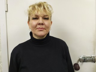 EstellaClassy webcam girl as a performer. Gallery photo 2.