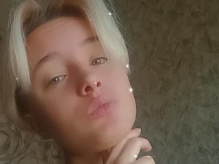 BibiKet webcam girl as a performer. Gallery photo 1.