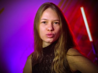 DominikaJonson webcam girl as a performer. Gallery photo 1.