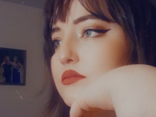 AriaKeys webcam girl as a performer. Gallery photo 2.