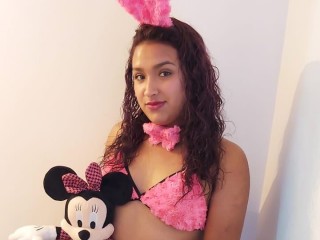 SarayTaylor webcam girl as a performer. Gallery photo 1.