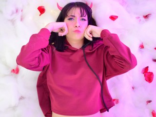 AkiraRini webcam girl as a performer. Gallery photo 2.