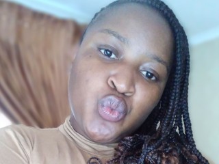 Browndessertxx webcam girl as a performer. Gallery photo 3.