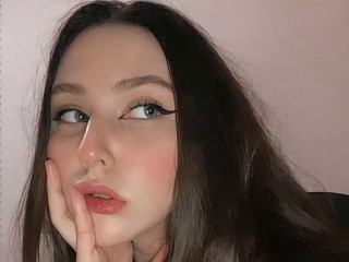 Trisha_Wilson webcam girl as a performer. Gallery photo 1.