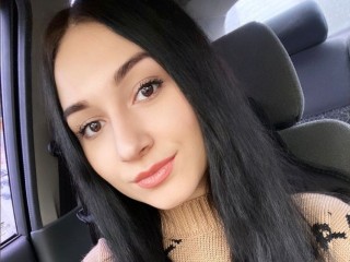 U_Anna webcam girl as a performer. Gallery photo 1.