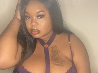 Hercaramelkisses webcam girl as a performer. Gallery photo 2.