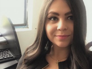 Kitty_Love774 webcam girl as a performer. Gallery photo 2.