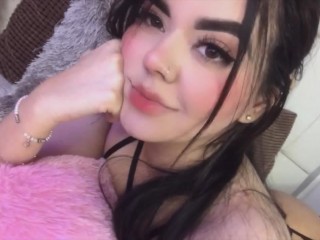 SophiaRousse webcam girl as a performer. Gallery photo 1.