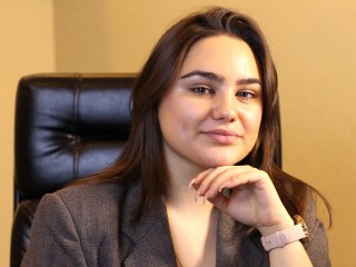 Gina_Li webcam girl as a performer. Gallery photo 1.