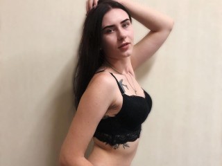 Strawbery webcam girl as a performer. Gallery photo 5.