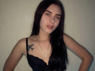 Strawbery webcam girl as a performer. Gallery photo 7.