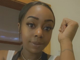 MistressEssenceBanks