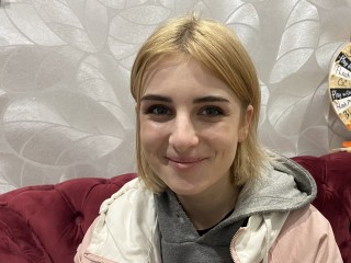 Delaila_Benson webcam girl as a performer. Gallery photo 3.