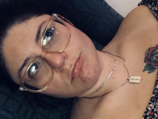 Maddy_Waters webcam girl as a performer. Gallery photo 1.
