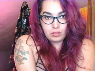 MsShyViolet webcam girl as a performer. Gallery photo 1.