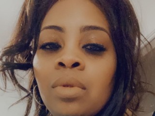 MzGSpotX webcam girl as a performer. Gallery photo 1.