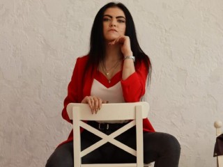 KrisMiller webcam girl as a performer. Gallery photo 2.