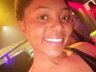 SweetCandy123 webcam girl as a performer. Gallery photo 3.