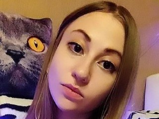 MadissonGirl webcam girl as a performer. Gallery photo 1.