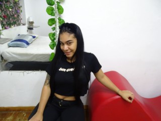 samantahbaker webcam girl as a performer. Gallery photo 1.