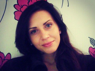 SecretLovelyGirl_XxX webcam girl as a performer. Gallery photo 4.