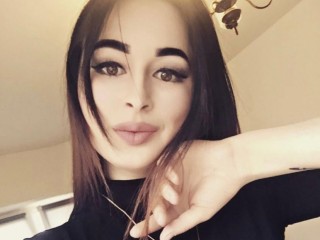 KattyMilk webcam girl as a performer. Gallery photo 6.