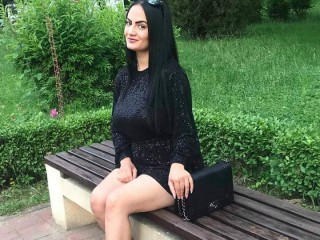 LolaaHot webcam girl as a performer. Gallery photo 1.