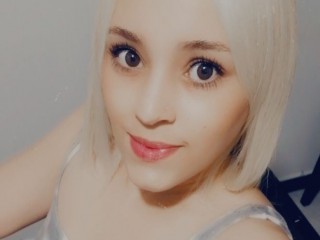 Morgaan webcam girl as a performer. Gallery photo 3.