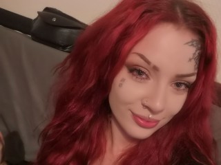 Lilithew webcam girl as a performer. Gallery photo 2.