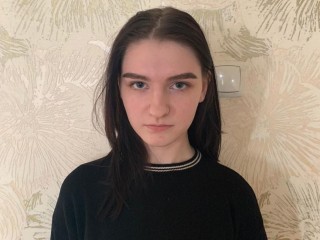 AliceBaby18_x webcam girl as a performer. Gallery photo 1.