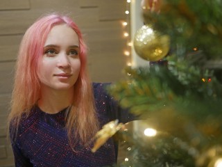 AlliceMartin webcam girl as a performer. Gallery photo 2.