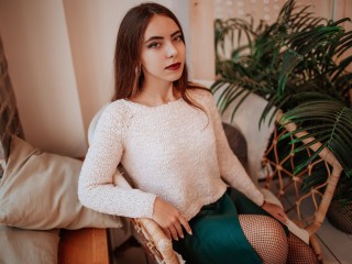 FELISSA webcam girl as a performer. Gallery photo 6.