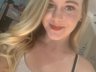 LunaLady webcam girl as a performer. Gallery photo 3.