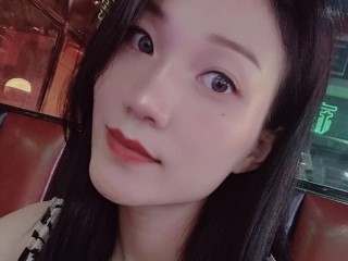xiaoyanzibaby webcam girl as a performer. Gallery photo 4.