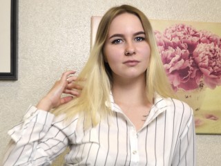 EllaRichardson webcam girl as a performer. Gallery photo 1.