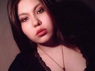 Lauren_Phillips