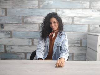 AriahnaBlue webcam girl as a performer. Gallery photo 2.