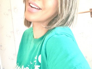 RemiVegas webcam girl as a performer. Gallery photo 3.