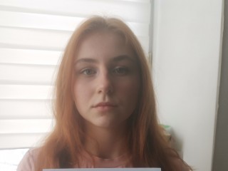 leona_goldens webcam girl as a performer. Gallery photo 1.