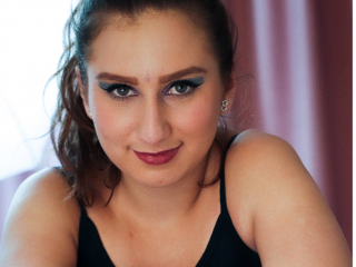 Samanntha_blue webcam girl as a performer. Gallery photo 2.