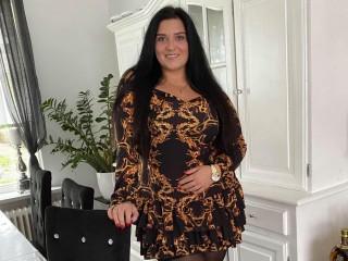 JuliaRosa webcam girl as a performer. Gallery photo 6.