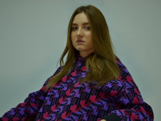 NellyBlare webcam girl as a performer. Gallery photo 1.