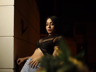 SOFIA_ADAMS webcam girl as a performer. Gallery photo 5.