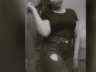Sukhleen_kaur webcam girl as a performer. Gallery photo 3.