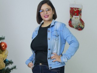 DannaTyler webcam girl as a performer. Gallery photo 4.