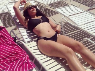 AngelinaJoliexo webcam girl as a performer. Gallery photo 5.