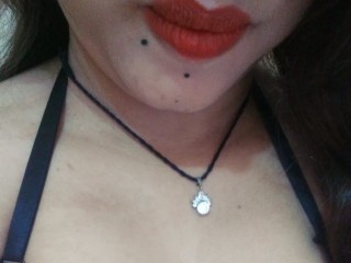 Bustyandfriendlygirl