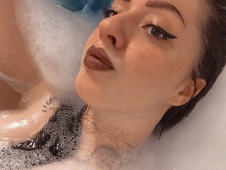 LittleBitch_X webcam girl as a performer. Gallery photo 1.